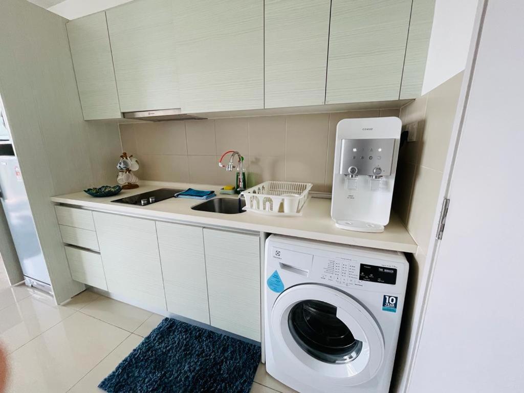 Homestay I-City Cantik, Tenang, Wifi, 4K Smart Tv, Netflix, Coway, Free Parking Shah Alam Dış mekan fotoğraf