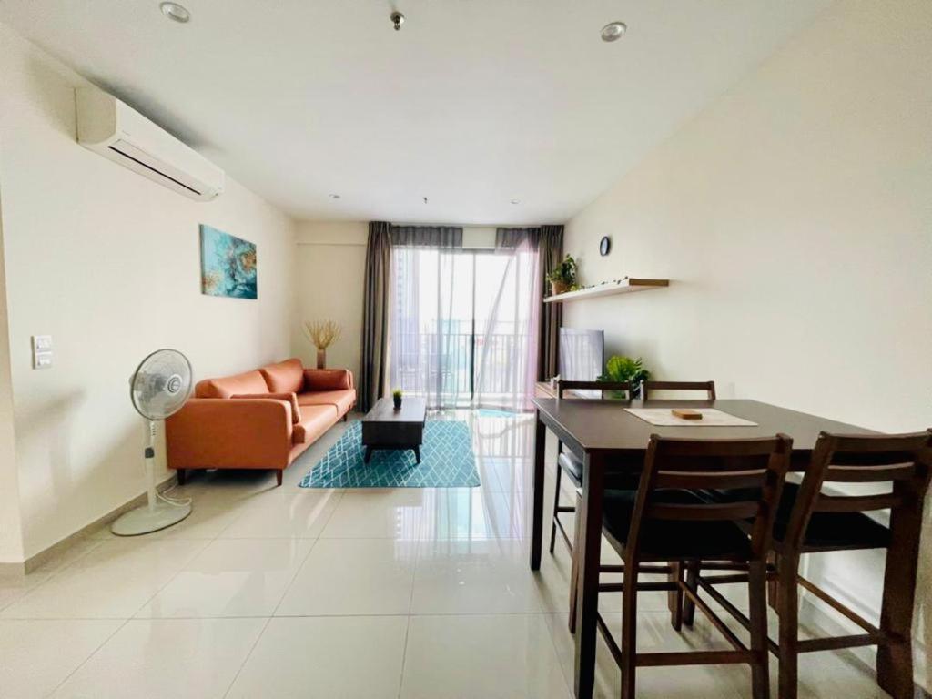 Homestay I-City Cantik, Tenang, Wifi, 4K Smart Tv, Netflix, Coway, Free Parking Shah Alam Dış mekan fotoğraf