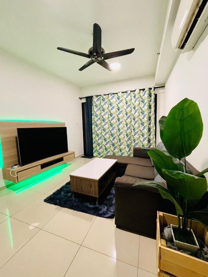 Homestay I-City Cantik, Tenang, Wifi, 4K Smart Tv, Netflix, Coway, Free Parking Shah Alam Dış mekan fotoğraf